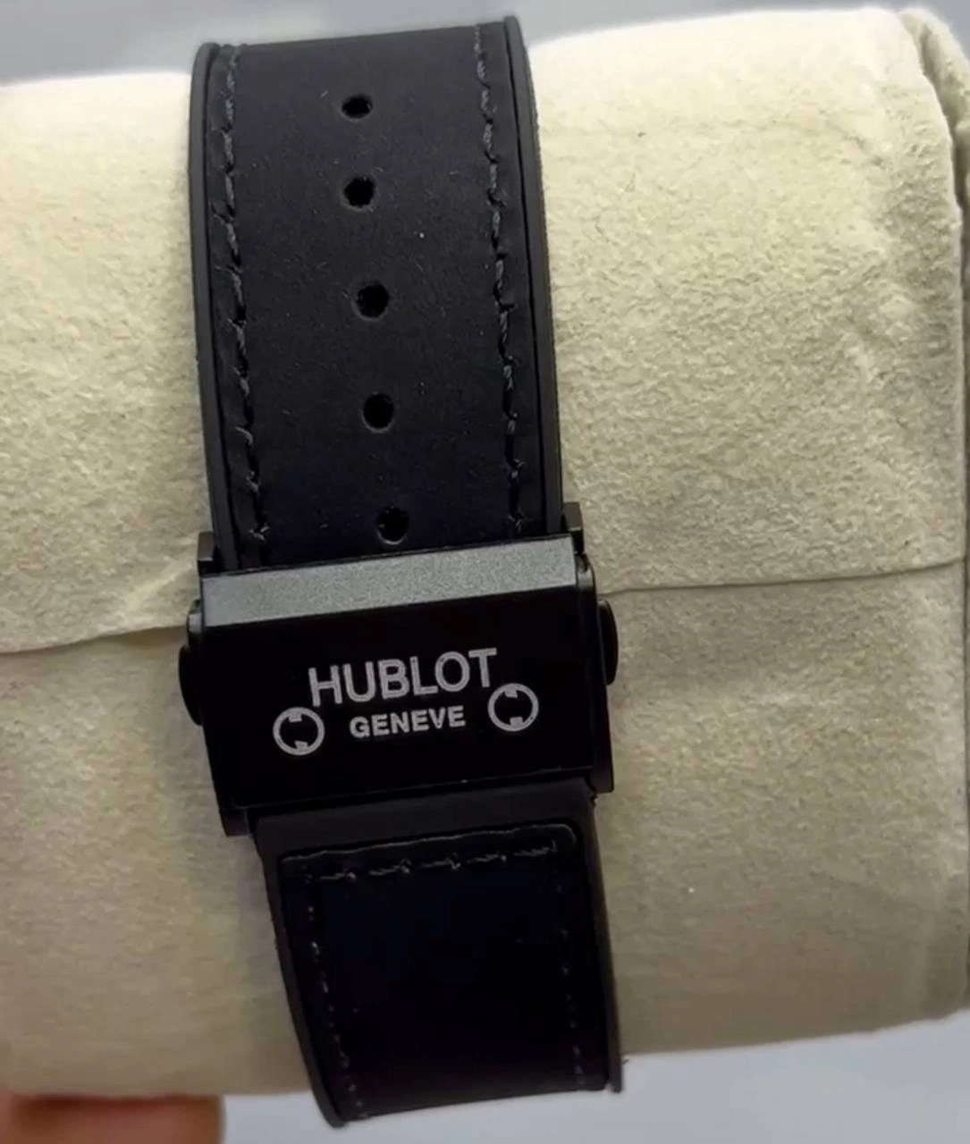 ساعت هابلوت اسکلتون مردانه Hublot | مشکی - Image 8